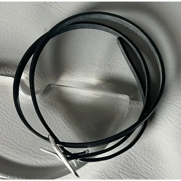 Banana Republic | Black Leather Belt | Size L 34-38 in | Silver Buckle | EUC - Picture 3 of 7